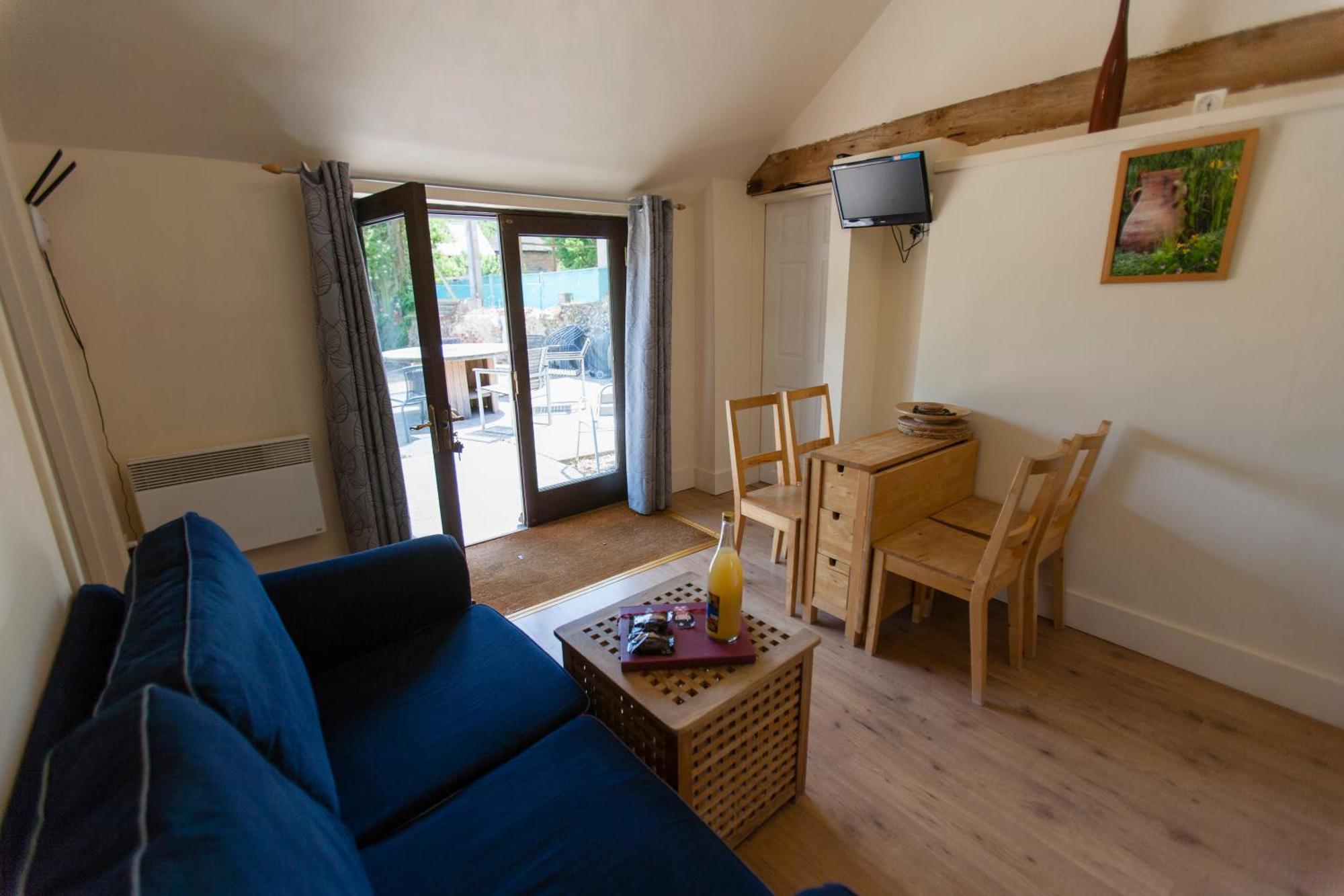 Five Cottages In Aonb And A Hobbit House! Canterbury Exterior photo